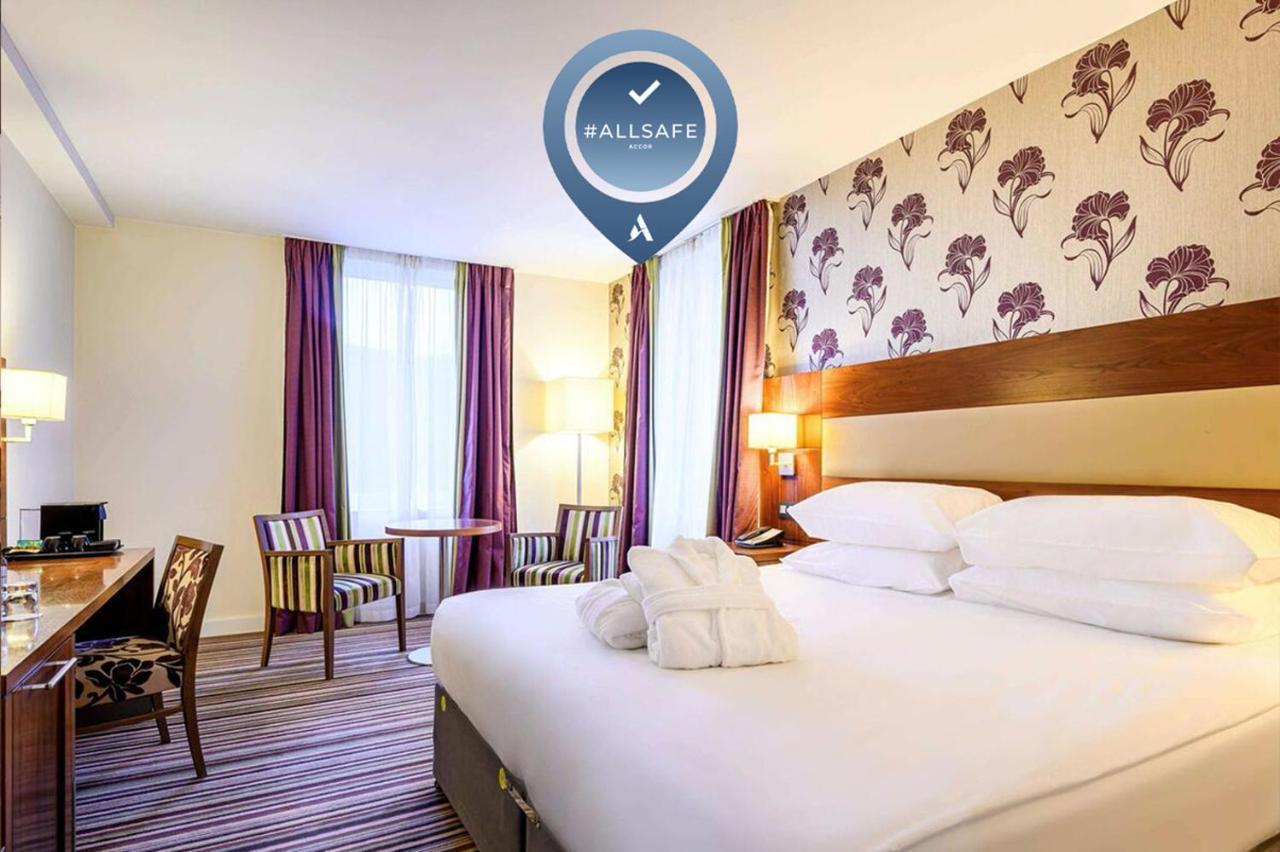 Mercure Centre Hotel 4*